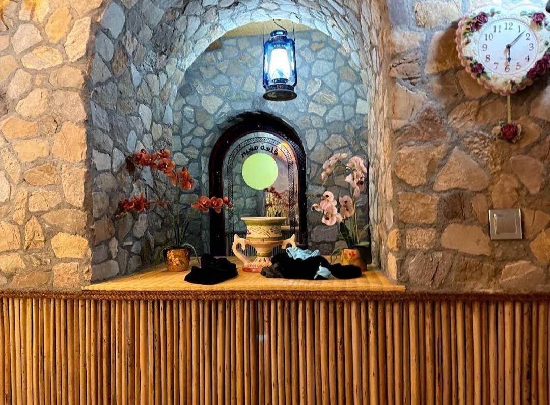 Mughaibar * Hatta
