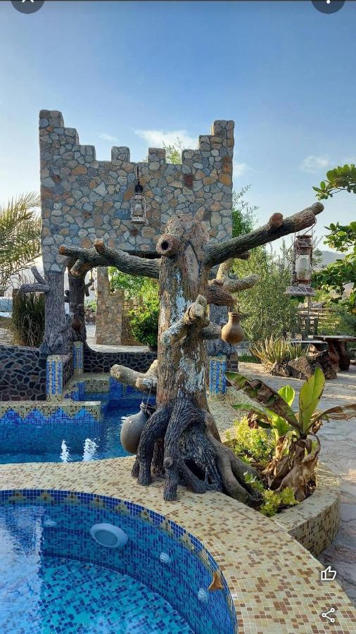 Mughaibar Lodge