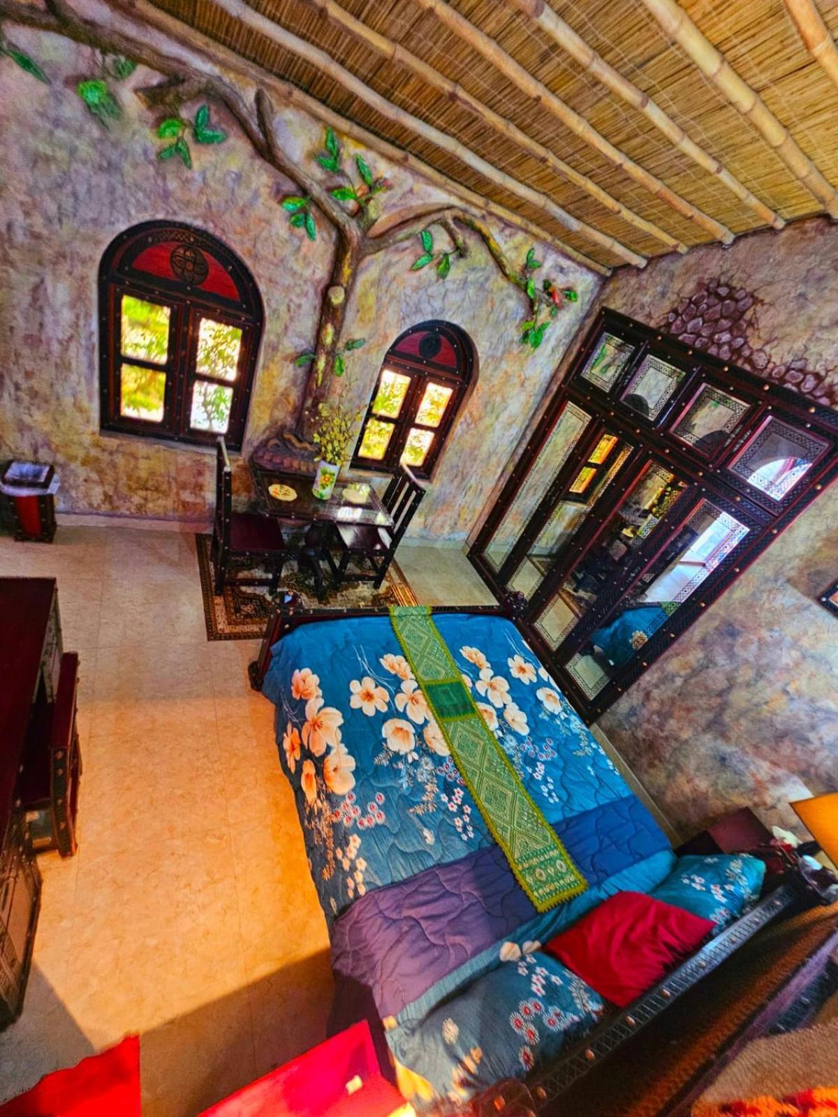 Mughaibar Lodge